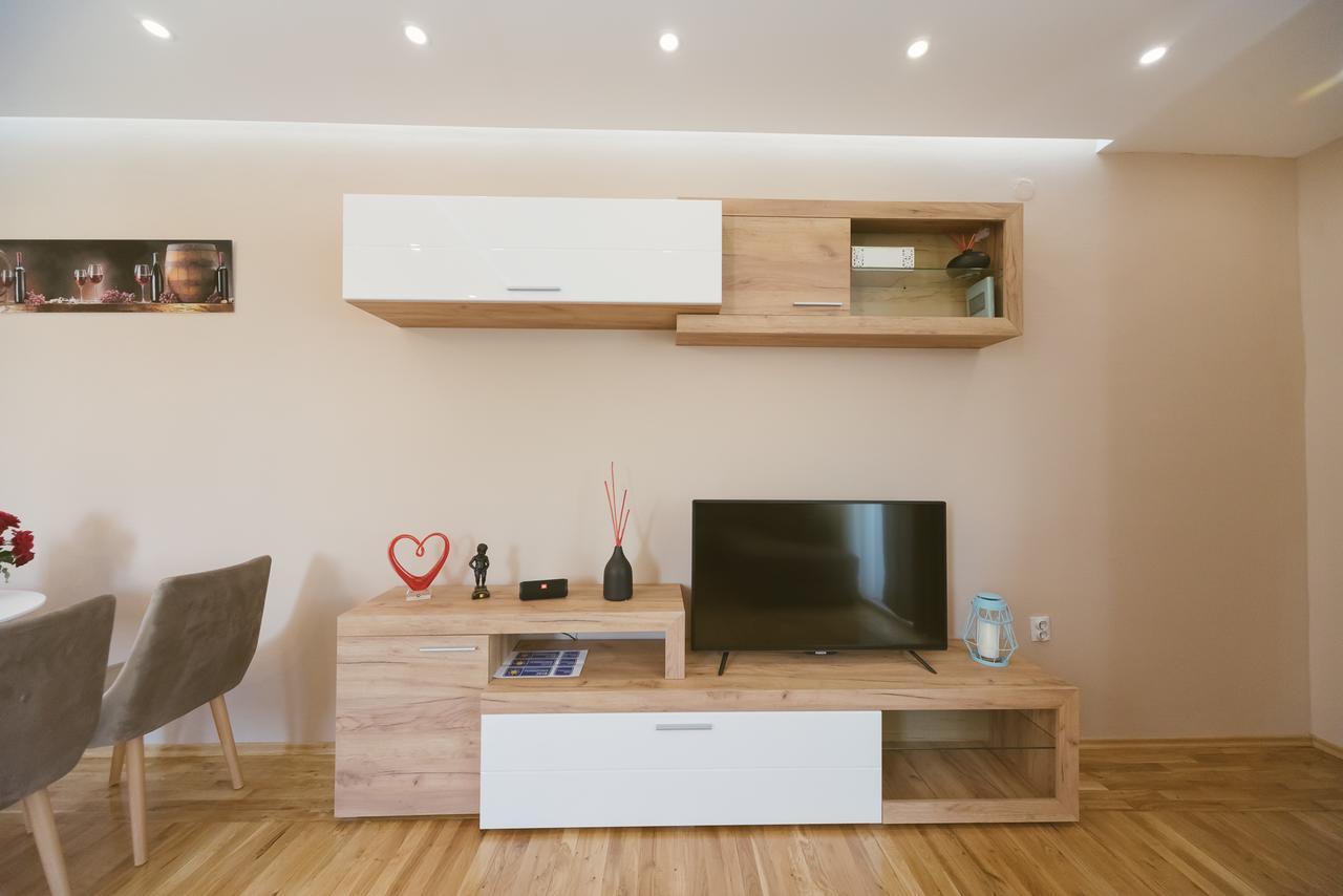 Apartment Luxury Explorer بودغوريتْسا المظهر الخارجي الصورة