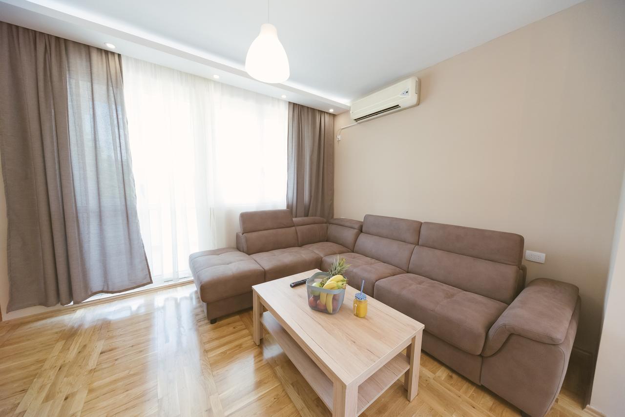 Apartment Luxury Explorer بودغوريتْسا المظهر الخارجي الصورة