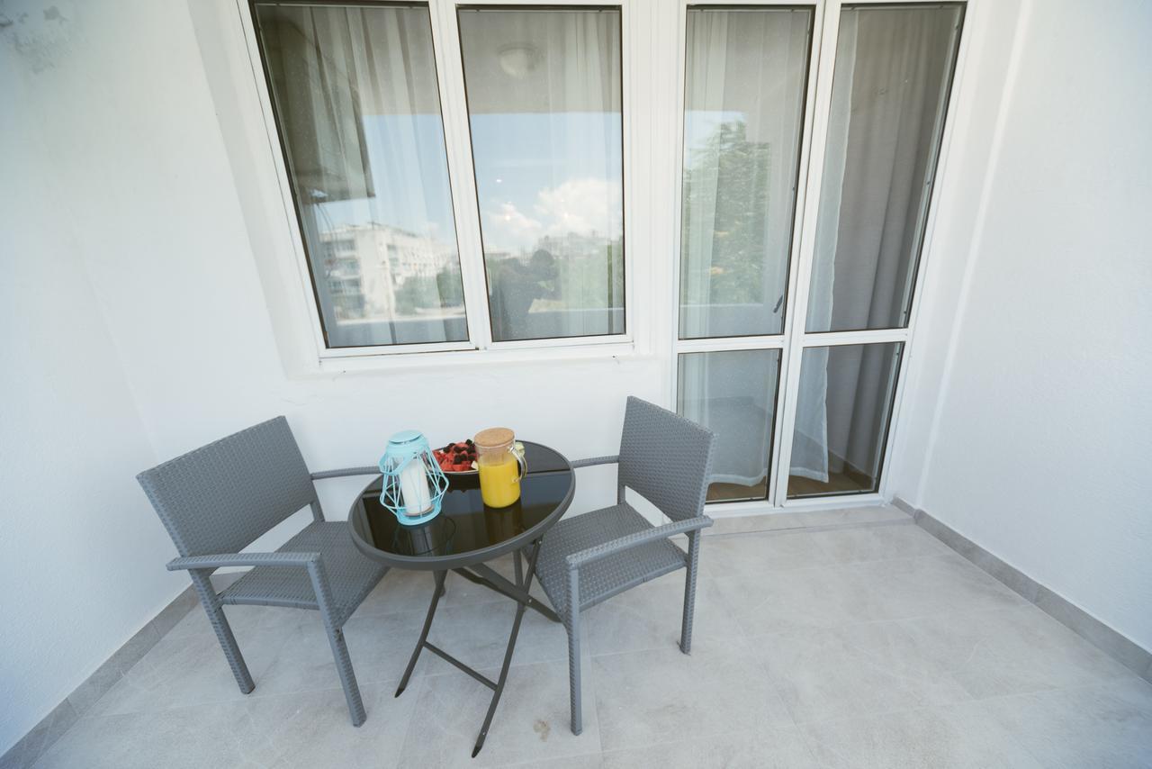 Apartment Luxury Explorer بودغوريتْسا المظهر الخارجي الصورة